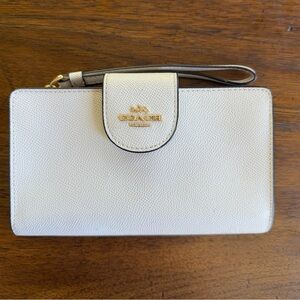 Coach Ivory Leather Wristlet